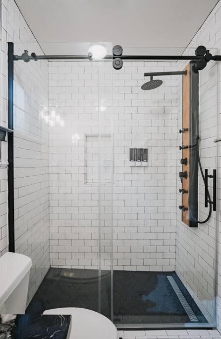 Gorgeous Upstairs Studio With Patio And Laundry Chico Εξωτερικό φωτογραφία